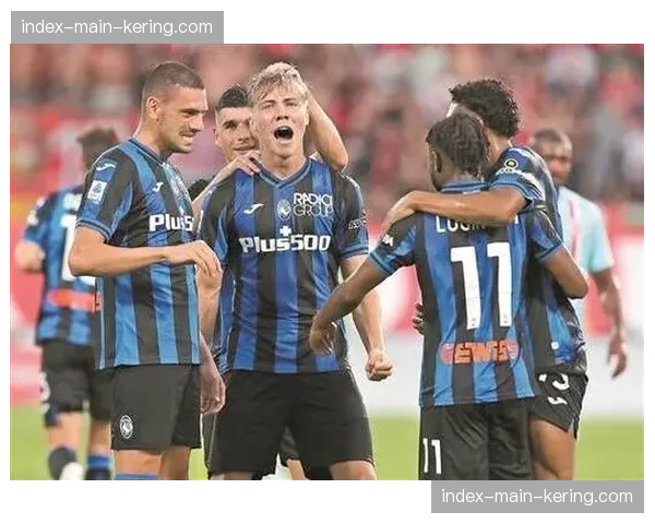 半场战报:亚特兰大1-0都灵,真蓝黑前场紧逼导致对手后场出球失误。 半场战报:亚特兰大1-0都灵,真蓝黑前场紧逼导致对手后场出球失误。